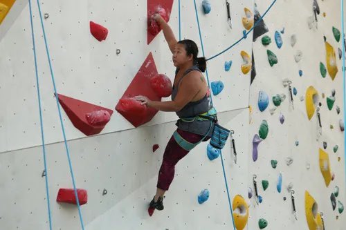 being_ulti's tweet photo. Jess Sporte
Was featured in #everyoneoutside the docu-series
Is a Korean adaptive climber
Competes in wheelchair tennis
Competes in climbing comps & places 3rd in her first Nationals
Is an ambassador of & is a program leader for Paradox Sports https://t.co/BFpSMB4lTg
