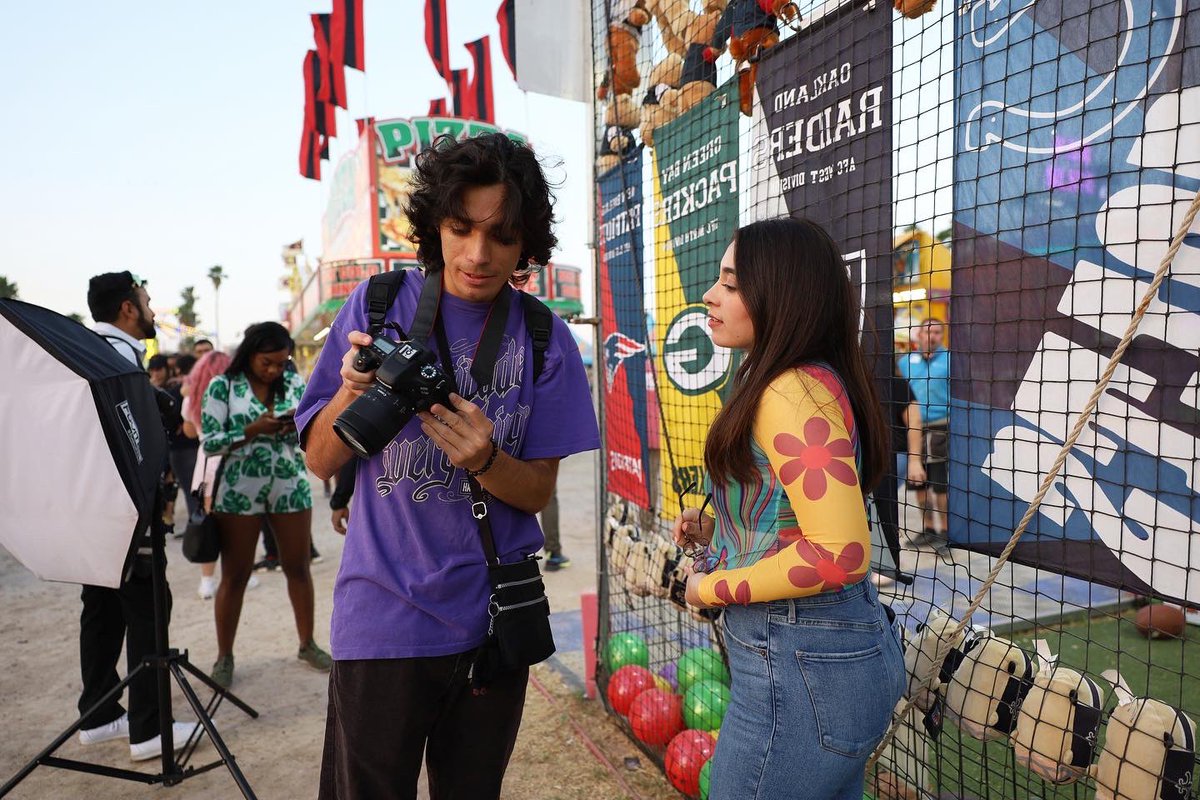 letstaycreative's tweet photo. Community over Competition 💜

Event : MeetUp19 •  April 3rd, 2022
Location: McAllen Carnival 

#letstaycreative https://t.co/m4v36tWYdZ
