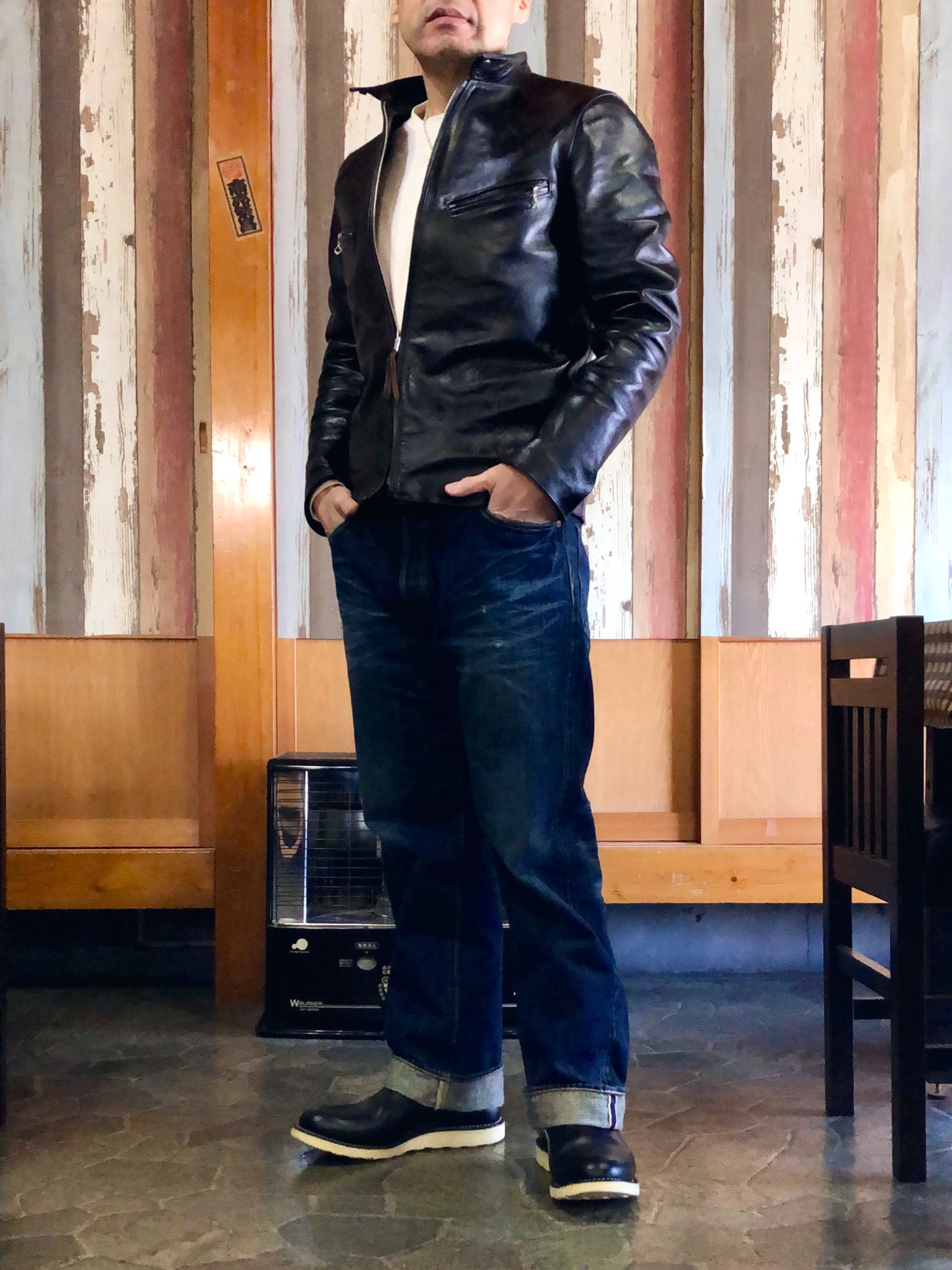 ジョーカー おはようございます 90 S 渋カジ感強めにしたくて 立襟ライダースはタイトサイズに買い替えました 今度はファインクリーク様のイーキンス ようやく辿り着きました ペンダントはアリゾナ様の ターコイズ入りクロー 金曜ペコス