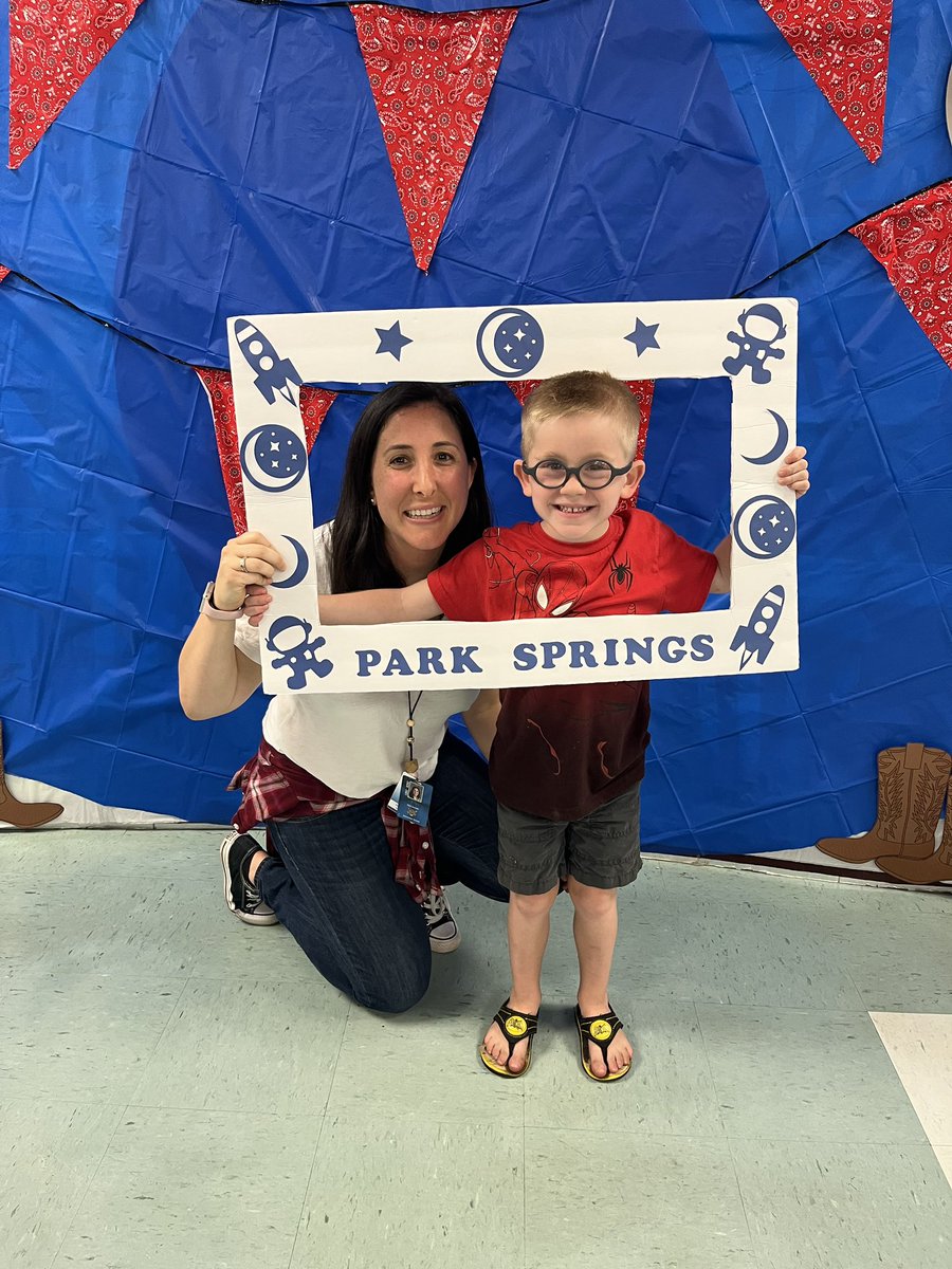 We had a great time at Kindergarten Roundup 🤠 @principalpse @PSE_AP