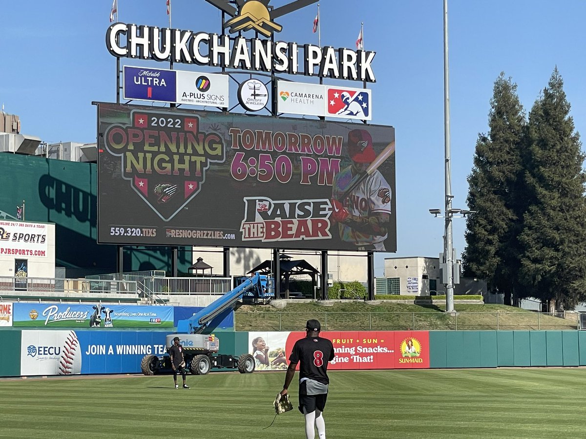 FresnoGrizzlies tweet picture
