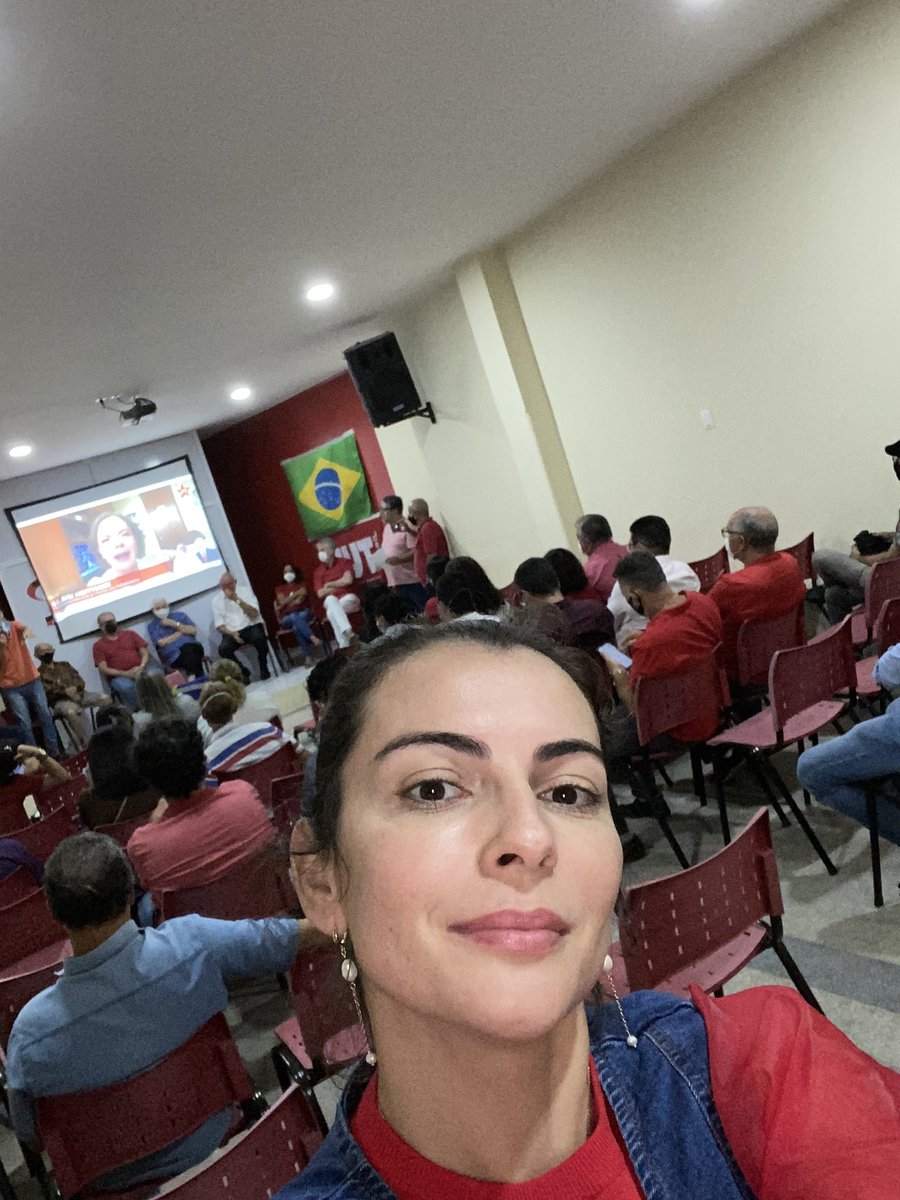 amandadopt's tweet photo. Olha eu aqui outra vez! Dia de Lula em Campina Grande- PB https://t.co/Yf0HoYyvOw