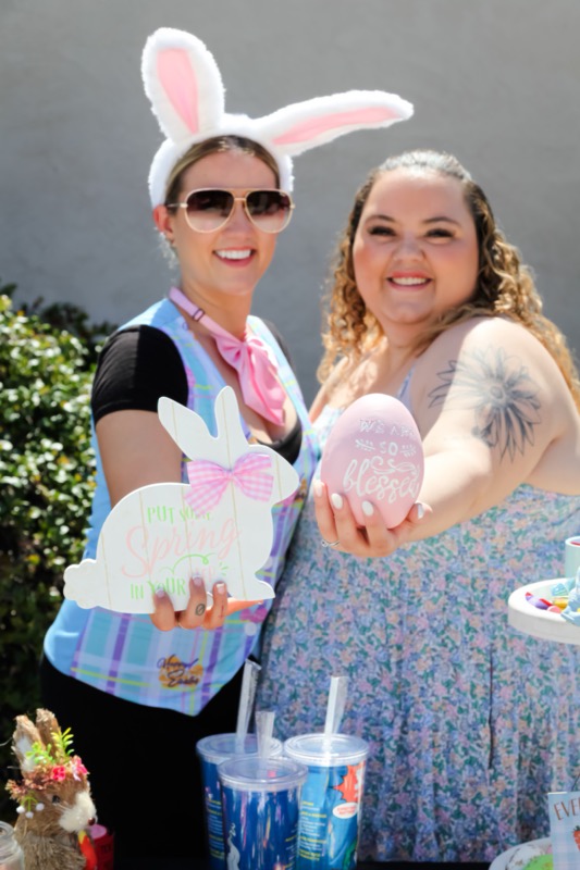 antisroofing's tweet photo. #AntisRoofing’s Arli Hernandez celebrated the first week of Spring at Summer Hill's annual spring event with Danielle Jaime, Summer Hill's Community Manager! 🐰 🌸 🐣

#spring #springtime #bettertogether #roofingprojects https://t.co/pkPflzTzAI