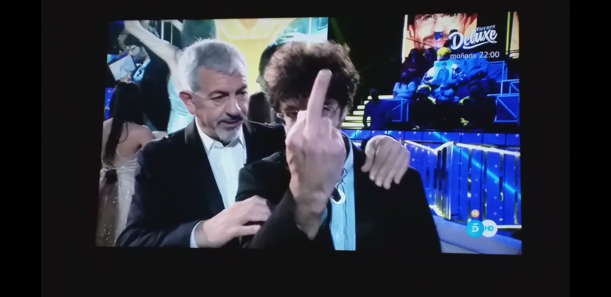 rrubbar's tweet photo. Rafa gana con un 76%!!!!!!
Nosotros también te queremos Rafa!!!!!! Oleeeeee 🖕🏼
#RafaGanador #teamrafa
#rafa7a #SecretFinal #secretstoryfinal https://t.co/LGwRFPhHrt