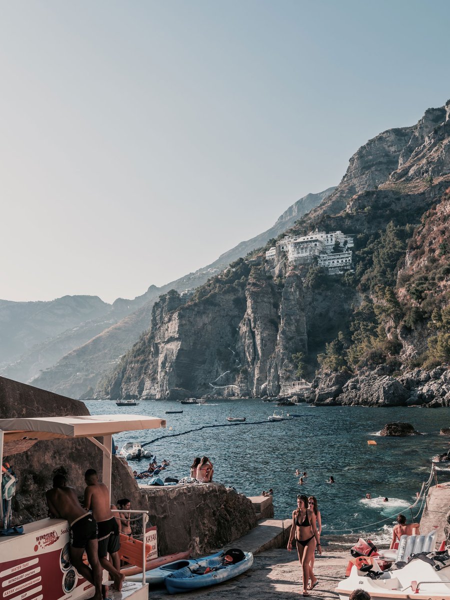 cntraveller's tweet photo. A photographer's guide to the Amalfi Coast.  https://t.co/xvVXeB8uhf https://t.co/BQJcfzRUns