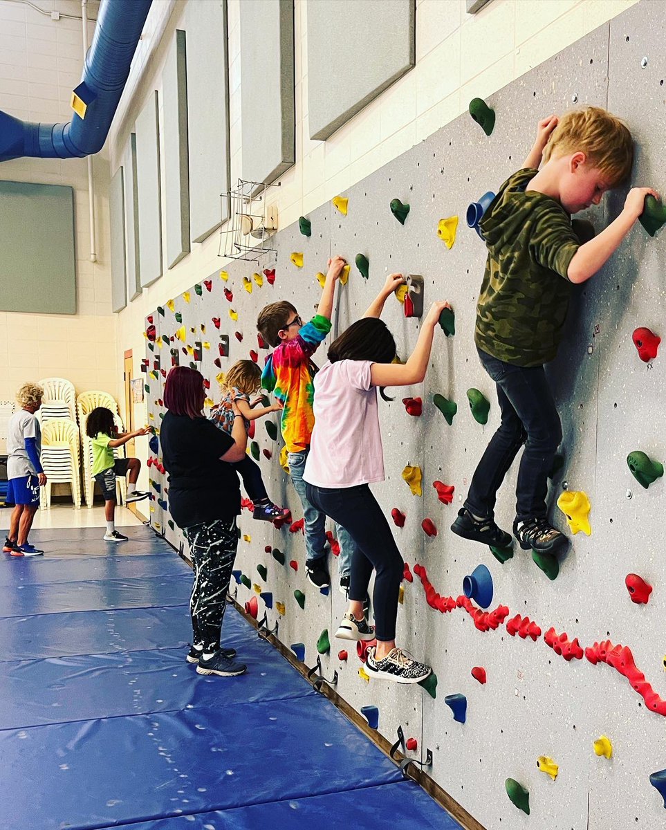 We had tons of fun at Healthy Living Lions Night- 🧗🏽‍♂️💃🏻 💭🖍🚴🏽Thanks so much to everyone who came out &amp; tried something new! 

Door prize winners will be announced tomorrow on the morning announcements…! #bettertogetherrbe #leadlikealion