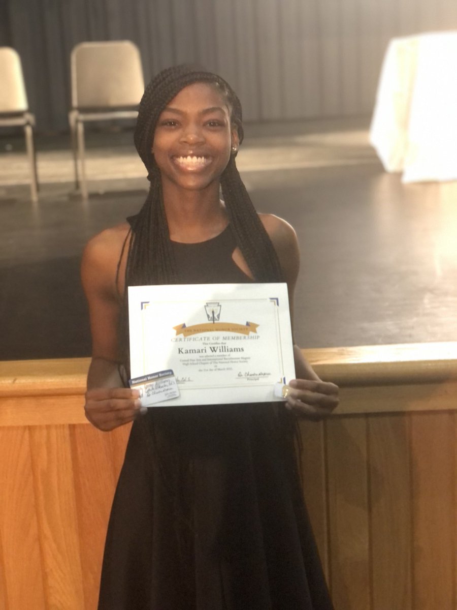 Congrats Kamari on officially being inducted into the National Honor Society! #LadyChargersUp 🧡💙