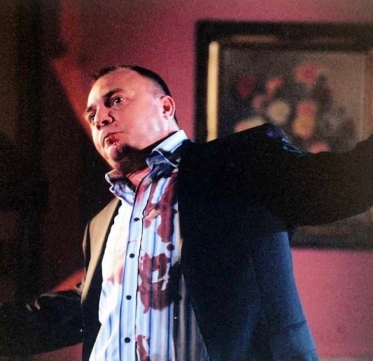 + Aşabildin mi o sahneyi 
- Hangi sahneyi
+ ....
#SüleymanÇakır