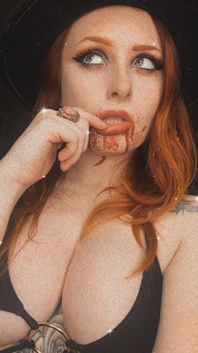 redhoneybee69's tweet photo. Would you let me bite you? #hotredhead #hotvampire #vampirefetish #roleplaynsfw #vampireroleplay #kinky #nsfw #onlyfans https://t.co/I749iAowRO