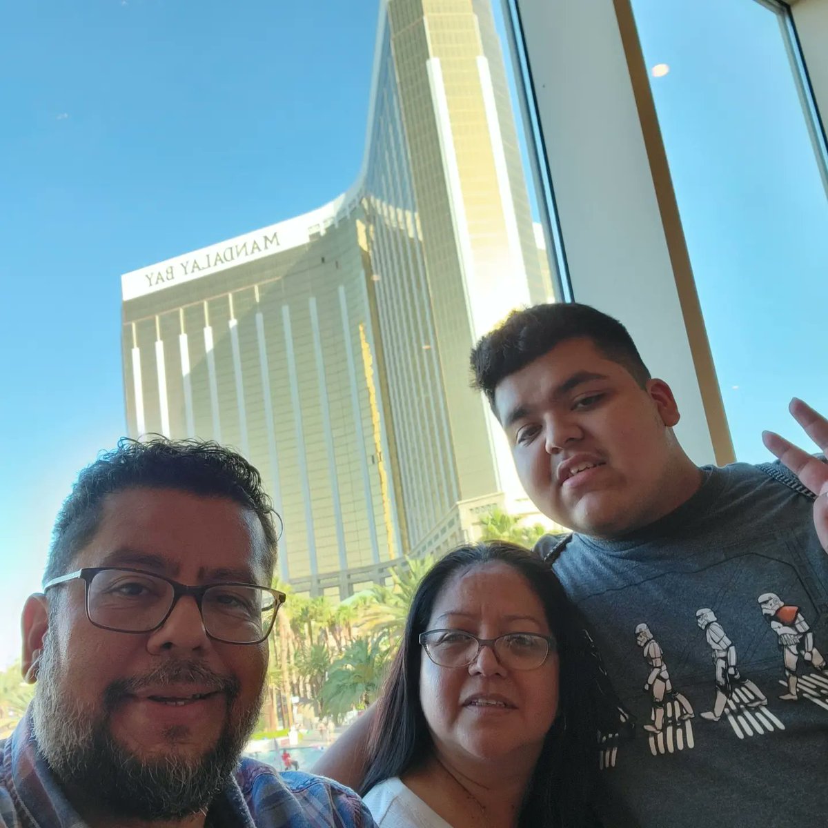 TeenConnection5's tweet image. Special Olympics  Ambassadors Sam, Kate and  mentor Ms. Spino are on their way to Utah for a Youth Summit with Special Olympics North America! 
Safe Travels! #Inclusionrevolution #unifiedgeneration