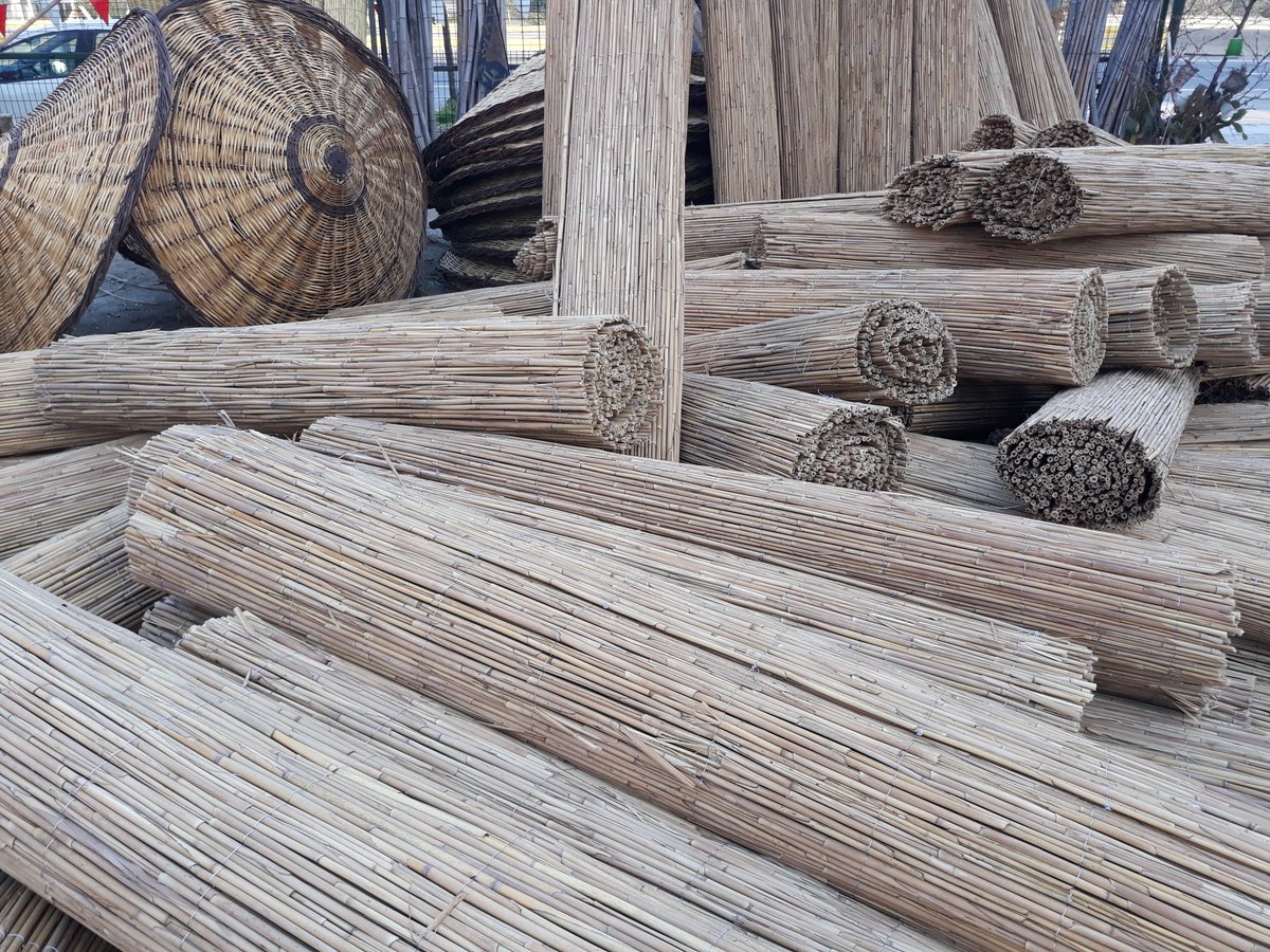 Hasır gölgelik ve şemsiye