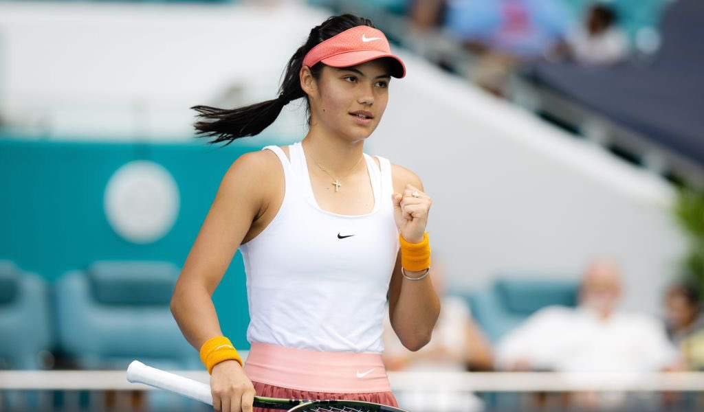 EmmaMasterplan's tweet image. Emma’s confirmed clay tournaments:

🌎 Billie Jean King Cup
🇩🇪 Porsche Grand Prix (Stuttgart)
🇪🇸 Mutua Madrid Open