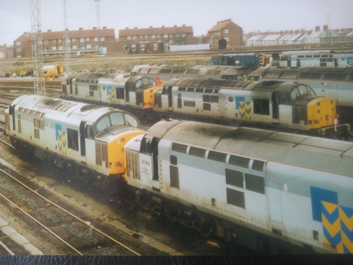 MarkTur05071887's tweet image. The classic view enthusiasts used to get as you walk over the footbridge to enter Cardiff Canton depot photo taken during a shed bash in South Wales in 1992 .