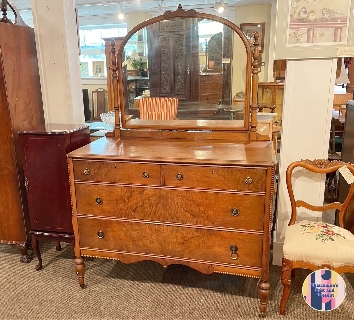 charmainesVic's tweet photo. The wood grain that decorates the front of these drawers is as beautiful as can be on this fabulous mahogany dresser!
See more on our website: 
https://t.co/AJNUnsqleU

#antiquemahogany #antiquedresser #mahoganydresser #shoplocalyyj #victoriabc #yyjvintage #charmaines https://t.co/MXv9MXaYM5