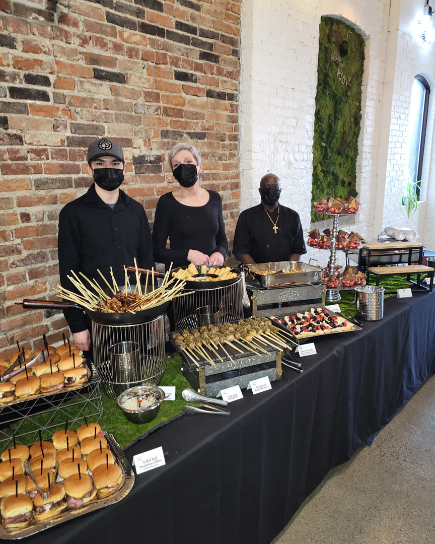 Our crew: a vision in black. Our food: a vision in delicious. All at the visionary venue, <a href="/visionloftindy/">visionloftevents</a>!
#foodie #forkyeah #blackplatecatering #indianapoliscaterers