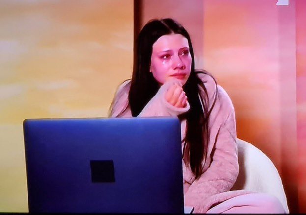 Julia_1602's tweet photo. Wenn du traurig bist weil du keinen Job bekommen hast und deine Mutter dich direkt anmault und dir sagt das du nicht Fake sein sollst #gntm #sophie https://t.co/4kOzGHJX5p