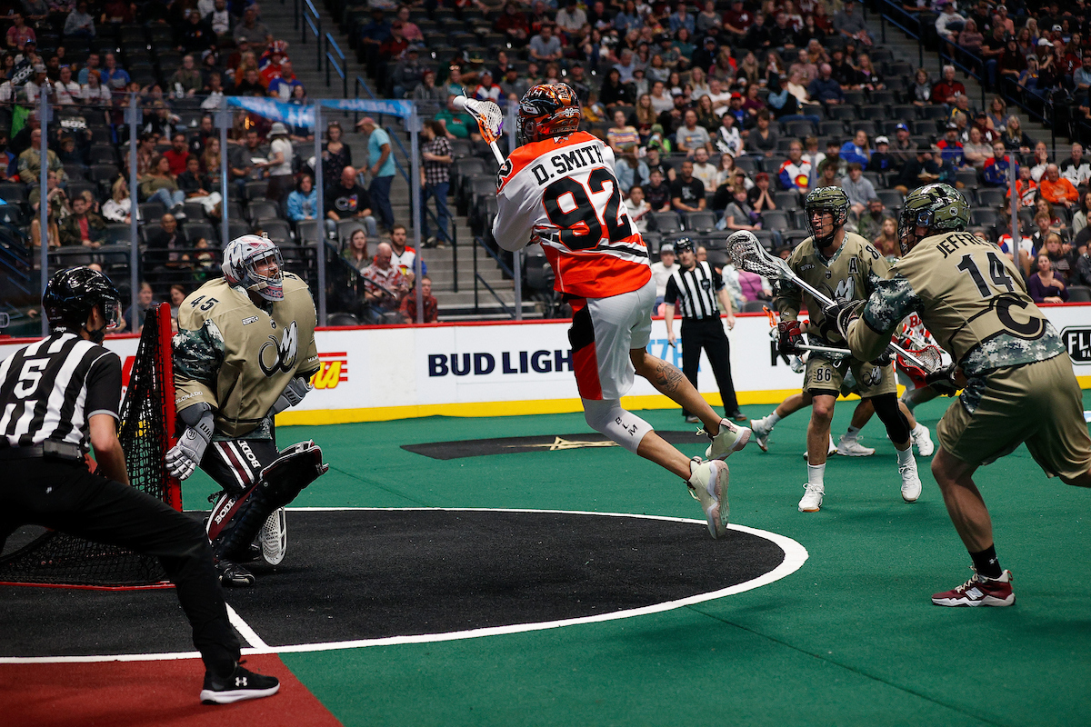 signaturelax's tweet photo. Another monster game for Dhane Smith last week (04/02/2022) vs Colorado: 3 goals, 9 assists, and 12 points. 

Smith currently leads the @NLL in Points (117) and assists (79) and #3 in Goals (38).

📸 @nll 

#SignaturePro #SignatureLacrosse #NLL #BuffaloBandits https://t.co/OPn0Bbw607