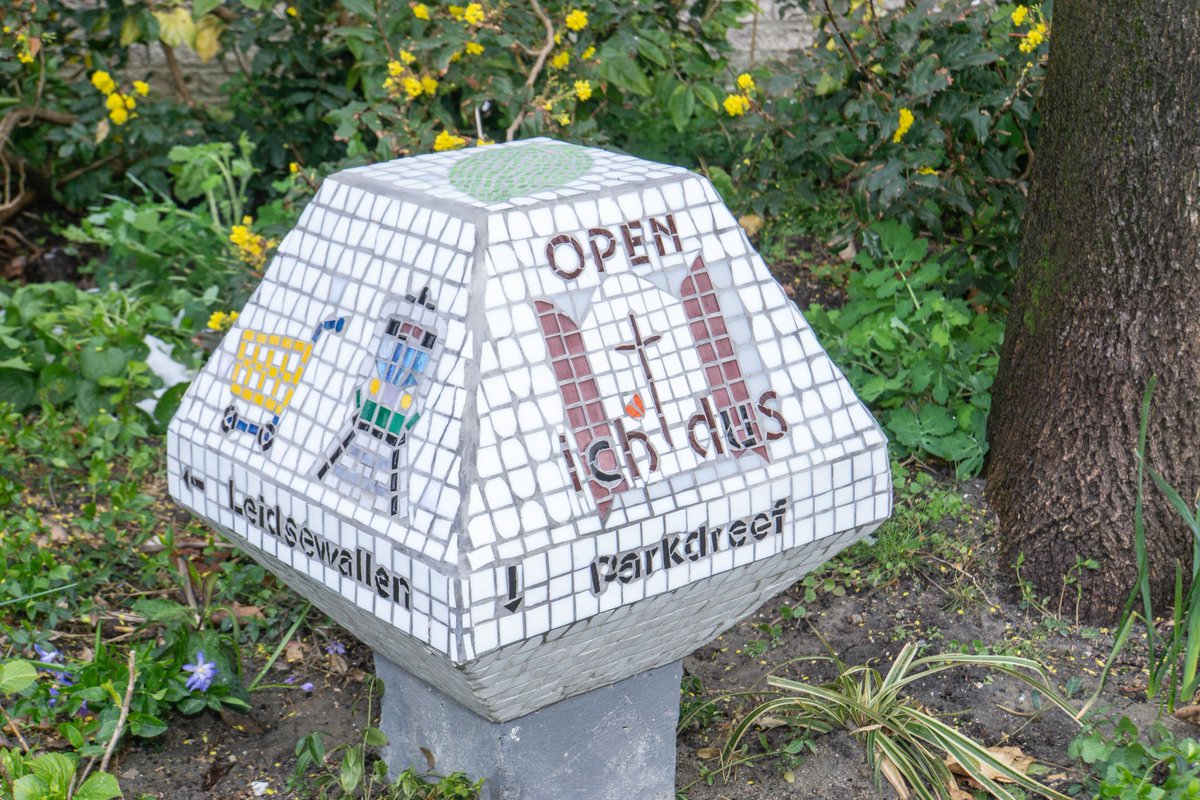 OpenIchthus's tweet image. "Langs de route staan sinds een paar maanden wegwijzers, de zgn gemozaiekte ANWB-paddestoelen. Ook het logo van Open Ichthus staat op deze paddestoelen..."
@antonvandijken schreef een blog over de wandeling langs het "Groene Lint". Lees het op de website: openichthus.nl/wandelen-langs…