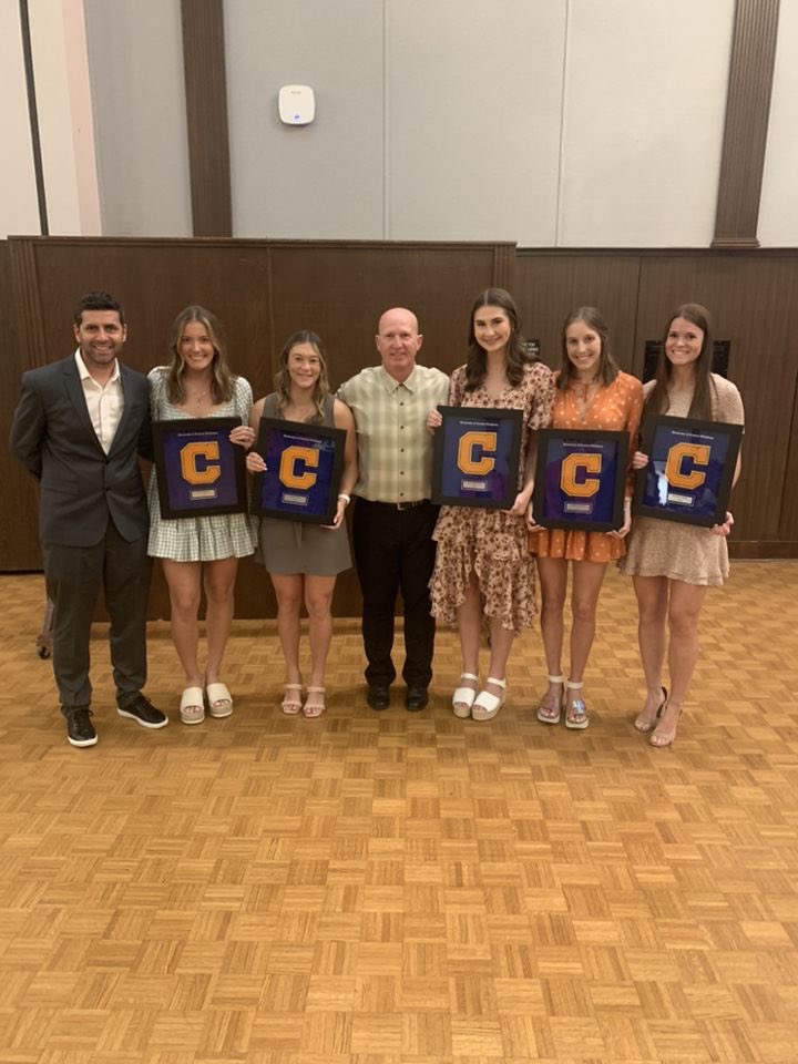 UCOSoccer's tweet photo. Great night celebrating and honoring our student athletes and graduates at the annual Academic Banquet. Record number of 4.0 and 3.0 for our soccer program. Congratulations to all the winners and thank you to all involved in putting a great event @ucoathletics @UCOSoccer https://t.co/vCEFVNqC4M