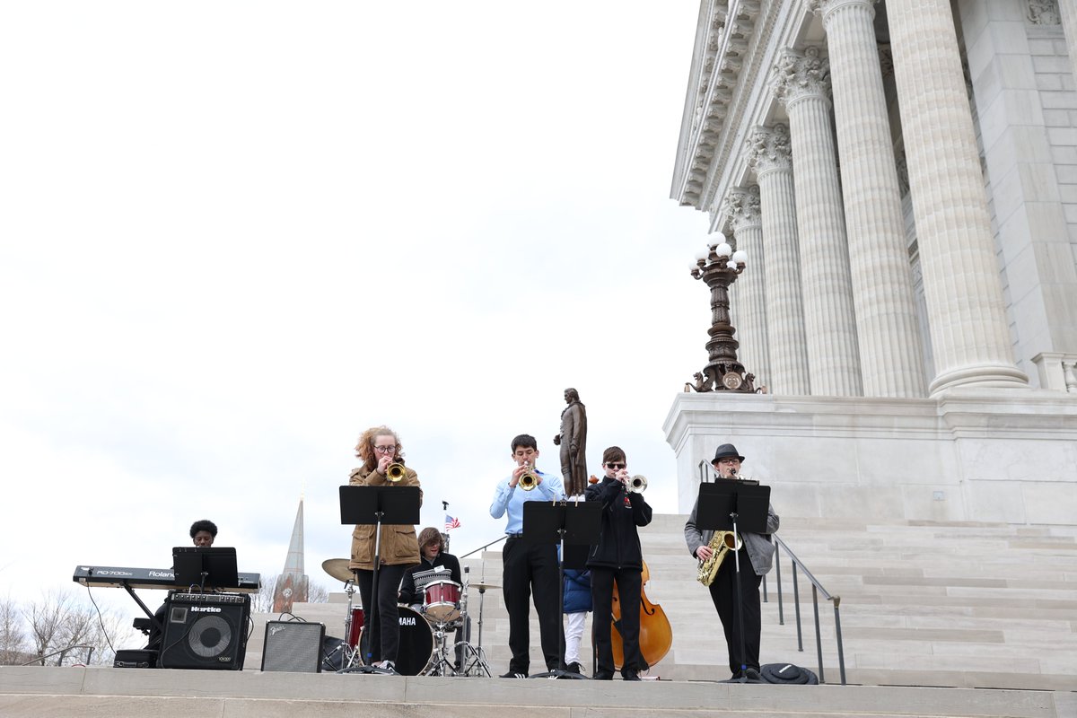JCSchools_'s tweet image. .@North_Tweets &amp;amp; @jeffcityjayband Jazz Band did a wonderful job today performing at the #MoCapitol for Music Education Advocacy Day! Music is such an important part of JC Schools and we are proud to have such excellent music programs! #WeAreJCSchools #Proud2BNorthies #JayPride