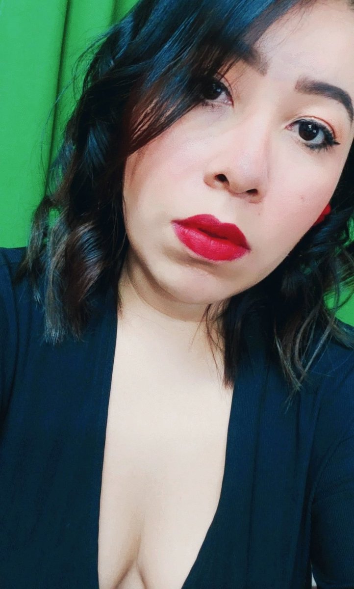 Rojo y negro, como los colores revolucionarios de mi patria. ❤️🖤🇳🇮