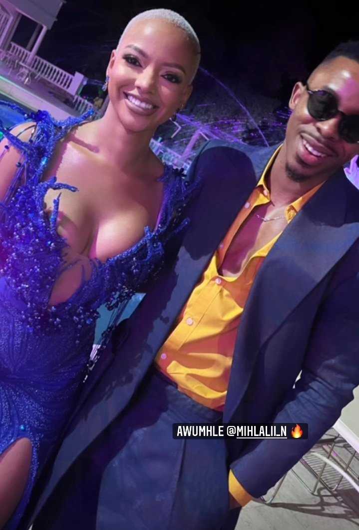 MeLaah_78's tweet image. #RHOLagos #Libo #DavidTlale the boy is lit, assignment understood 🔥🔥💣💣💥💥