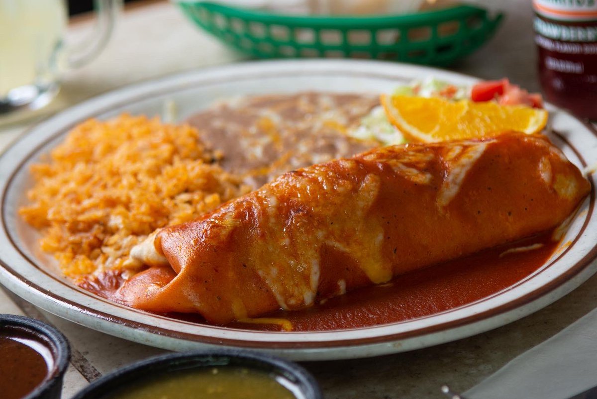 eladobecafe's tweet photo. Today is the #TriFecta of perfection: #NationalBurritoDay, #NationalBeerDay, and #FirstThursday in #MidTownReno. Make early dinner plans with us now. 

#Delicious #Homemade #MexicanFood #MidtownDistrictReno #ColdBeer #ThursdayIsTheNewFriday #HomeMeansNevada https://t.co/E8I8RI1opO
