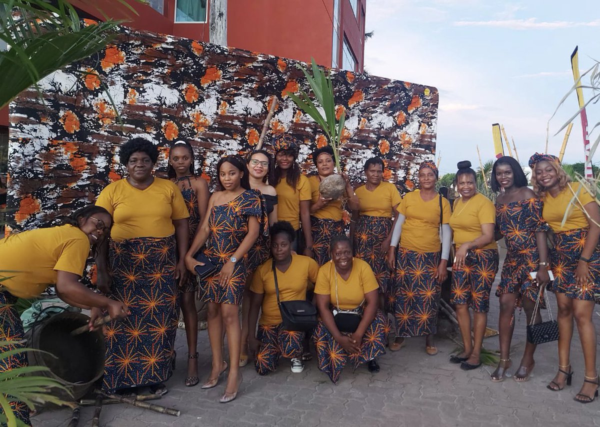 PescanovaCorp's tweet photo. ¡Feliz día da mulher moçambicana!
Así de bien han celebrado nuestras compañeras de #Pescamar el día #7deAbril 😍🙃🔝
#DiadaMulherMoçambicana 🇲🇿
@EmbEspMaputo
@AECID_es https://t.co/UCMJzlg69K