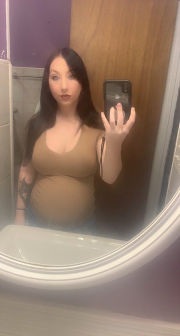 Even tho I&rsquo;m 7 months prego I swear I&rsquo;m not even huge https://t.co/FiWyFXhMnd<a href="/tag/follow"class="tags"><span>#follow</span></a><a href="/tag/porn"class="tags"><span>#porn</span></a><a href="/tag/pornhub"class="tags"><span>#pornhub</span></a><a href="/tag/retweet"class="tags"><span>#retweet</span></a><a href="/tag/bigtits"class="tags"><span>#bigtits</span></a><a href="/tag/manyvids"class="tags"><span>#manyvids</span></a>