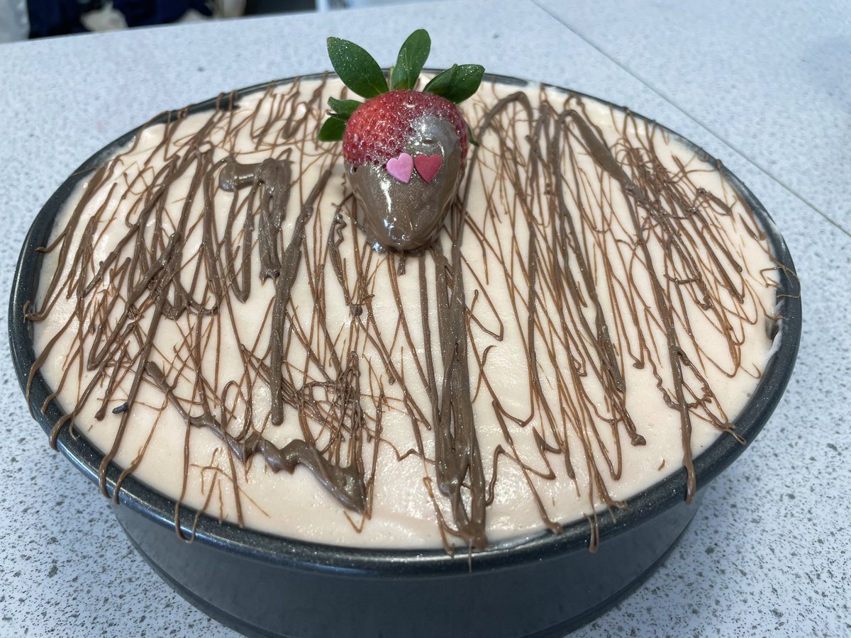 12ETHDNA's tweet photo. Sensational strawberry cheesecakes, set and decorated beautifully by Yr10 @nieperacademy food students. I hope they tasted as delicious as they looked! 🍓🧀🍰 https://t.co/CziV5zwNTL
