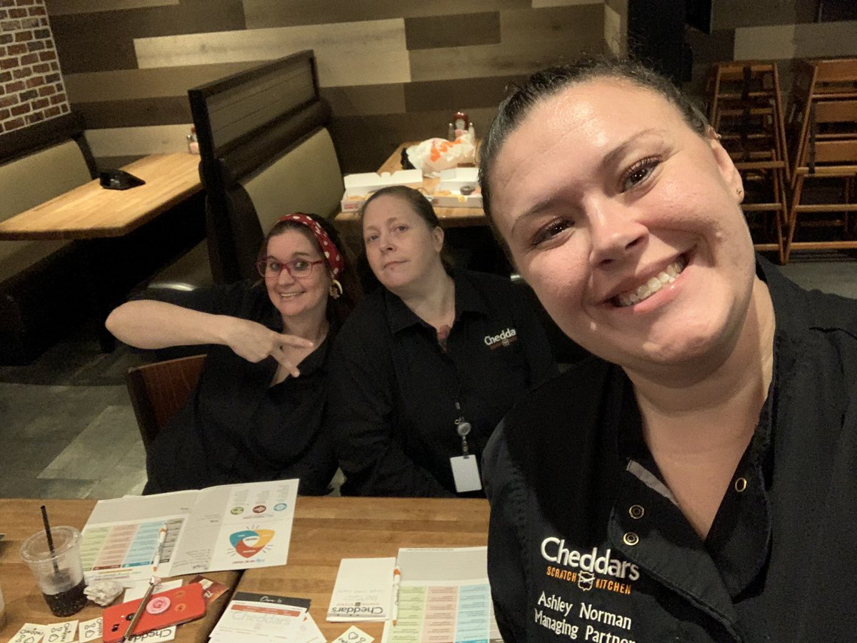 #TeamOcala #teamcheddars @cheddarskitchen Train The Trainer fun today with my team!!!