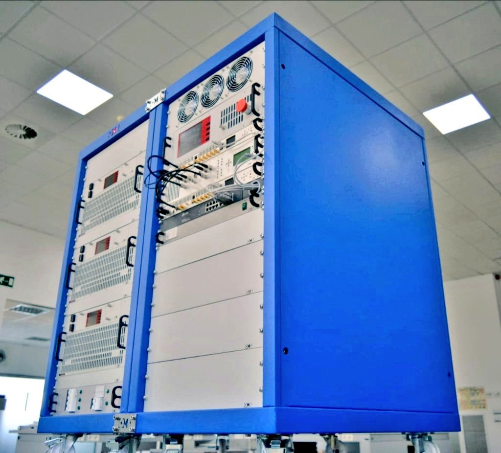 OMBBroadcast's tweet photo. #HighEffiency #transmitter #Transmisor Do you like it?
#OMBbroadcast #broadcast design and tecnology for you. https://t.co/voOJM069W4