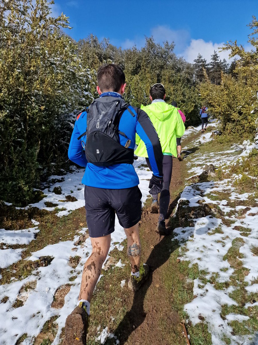 alavesjcg's tweet photo. #TrotandoPorElMonte
#FonceaTrail #Foncea
#LaRiojaMountainRaces
#Trail #Trailrunning #Foncea
#Suunto #Suunto7 #LaSportiva https://t.co/bxMNX1dTI9
