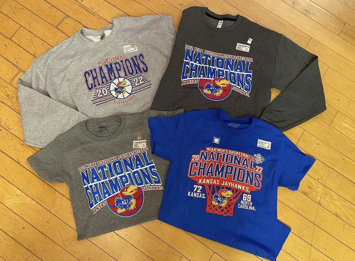 JocksNitchTop's tweet photo. 👀 NEW KANSAS JAYHAWKS NATIONAL CHAMP GEAR JUST ARRIVED 🏀 🏆 
•
•
•

#jocksnitch #kansasjayhawks #universityofkansas #NationalChampions2022 #marchmadness2022 #KU #rockchalkjayhawk #RockChalk #shopsmall #shoplocal #thenitch https://t.co/Z3gTjXkMP8
