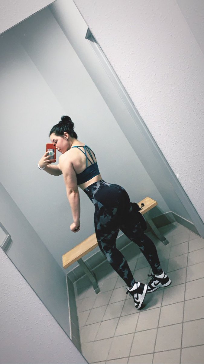 KarleighPrice's tweet photo. Just a little gym update/appreciation post for myself ✨ #strongisthegoal https://t.co/IYj8vmESZb