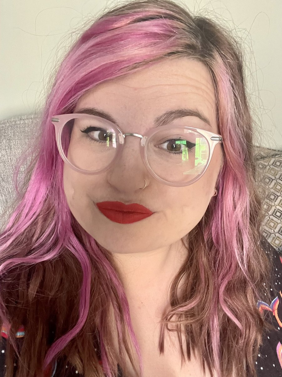 A Dr actually listened to me about my migraines and I’ve been prescribed medication that is helping! I am celebrating every migraine/fuzzy head/blurry eye free day by wearing lipstick again. Something I can’t seem to manage when I feel poop. Here’s to day 4 of lipstick 💄 😀