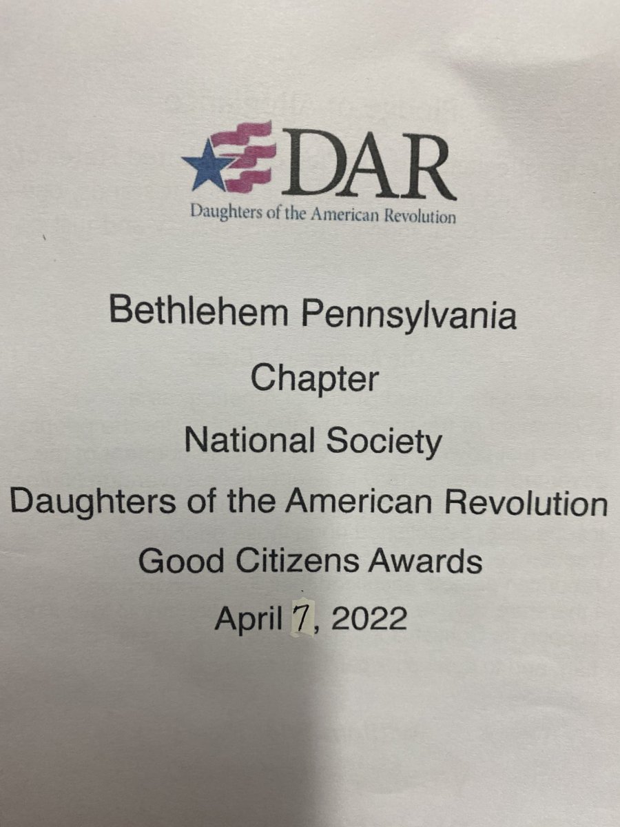 KKidPrincipal's tweet photo. Congratulations to ⁦@NAHS1619⁩ senior Julia Minnich, winner of a Good Citizen essay award from the Bethlehem Chapter of the ⁦@TodaysDAR⁩! #kkidpride #kkidslearn #kkidsinspire https://t.co/fH0l8t4hBd