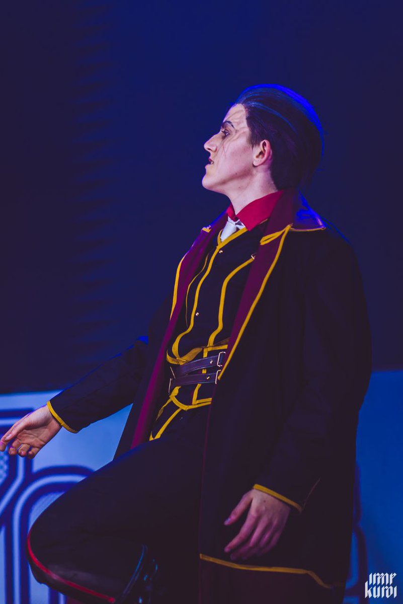 Nuestra primera actuación de #FicZone2022 !!!
Fotos por <a href="/IreneKuroi/">Irene Kuroi @📸JW Madrid</a> !
(Otra vez por fail)