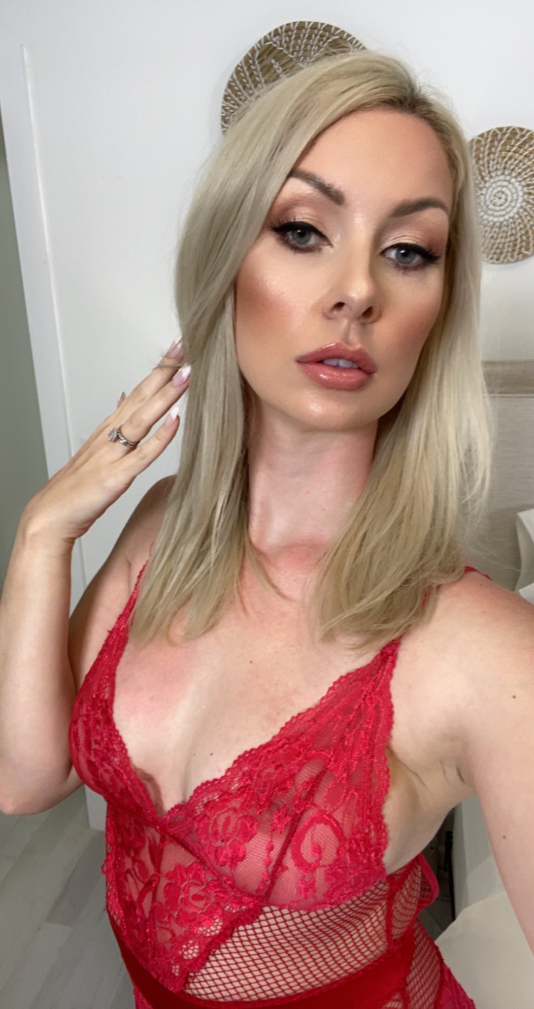 Sydney Paige on Twitter "My birthday is next week! There’s a key