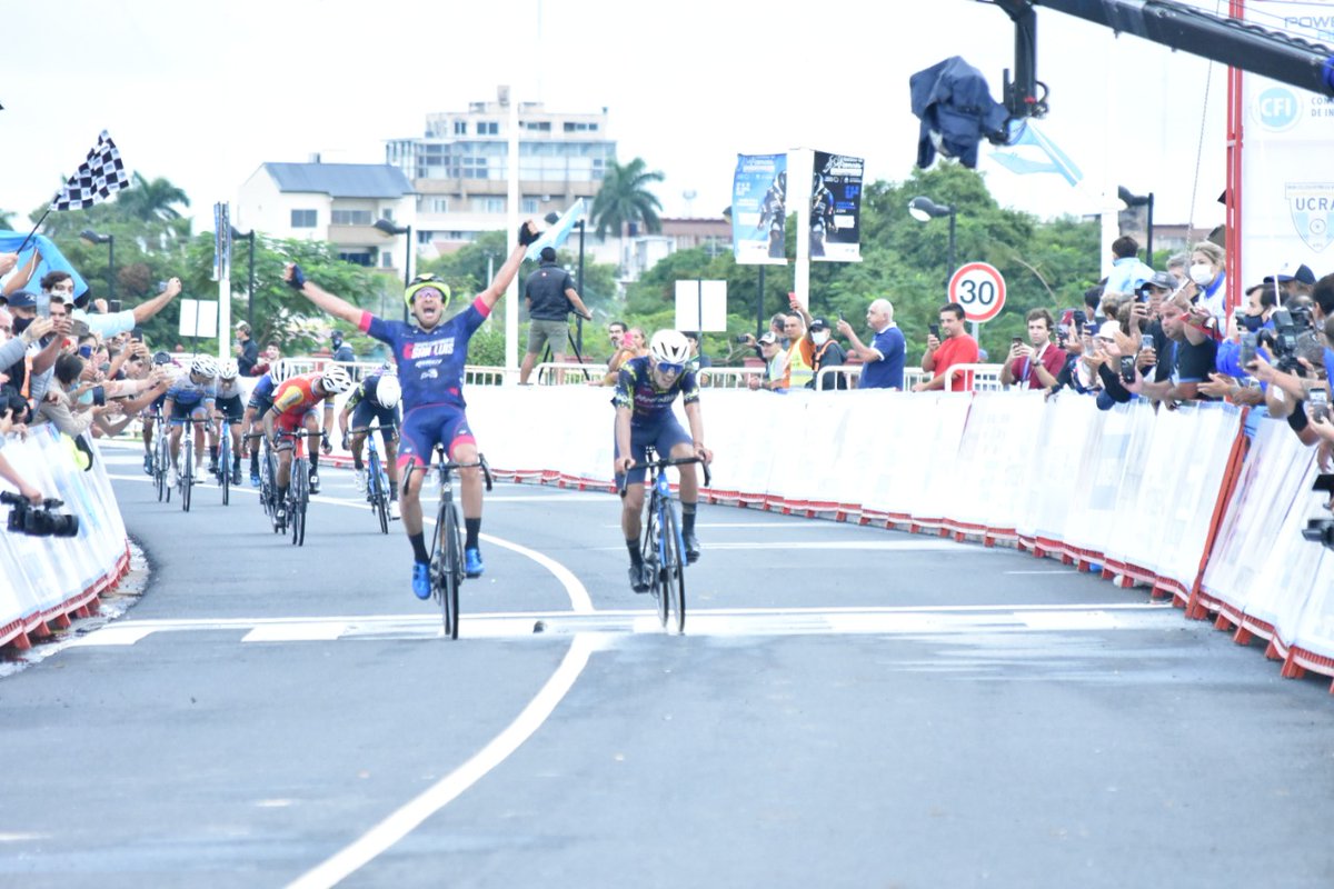 Ciclismo XXI (@ciclismoxxi) on Twitter photo Lucas Gaday ganó la 1ª etapa de la Vuelta Internacional a Formosa
Más info: instagram.com/p/CcEFHs8pULF Lucas Gaday ganó la 1ª etapa de la Vuelta Internacional a Formosa
Más info: instagram.com/p/CcEFHs8pULF