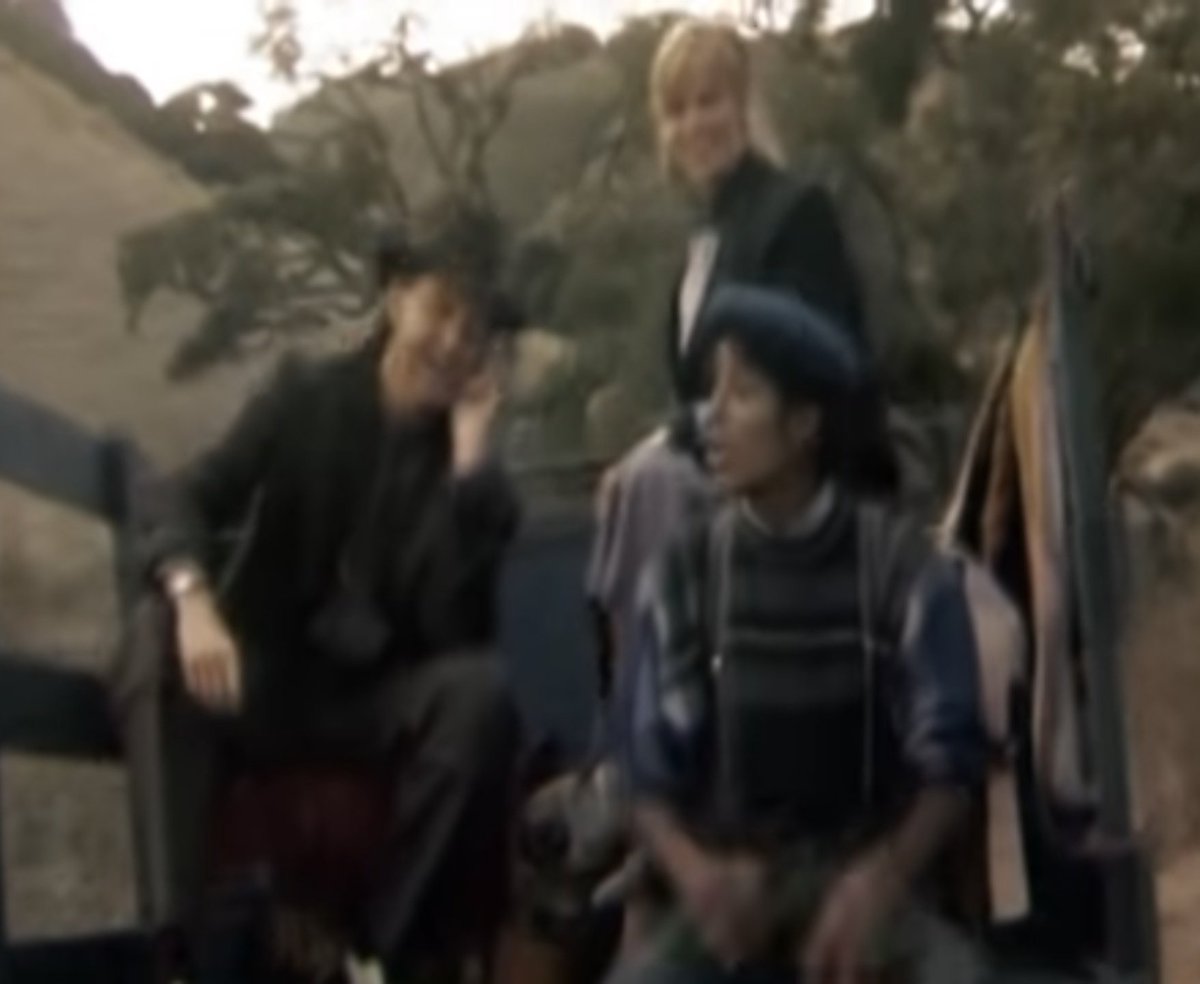 all_about_80s's tweet photo. 1️⃣9️⃣8️⃣3️⃣ Paul McCartney and Michael Jackson - Say Say Say
"You, you, you can never say that I'm not the one who really loves you" https://t.co/LhGvfeSUKr