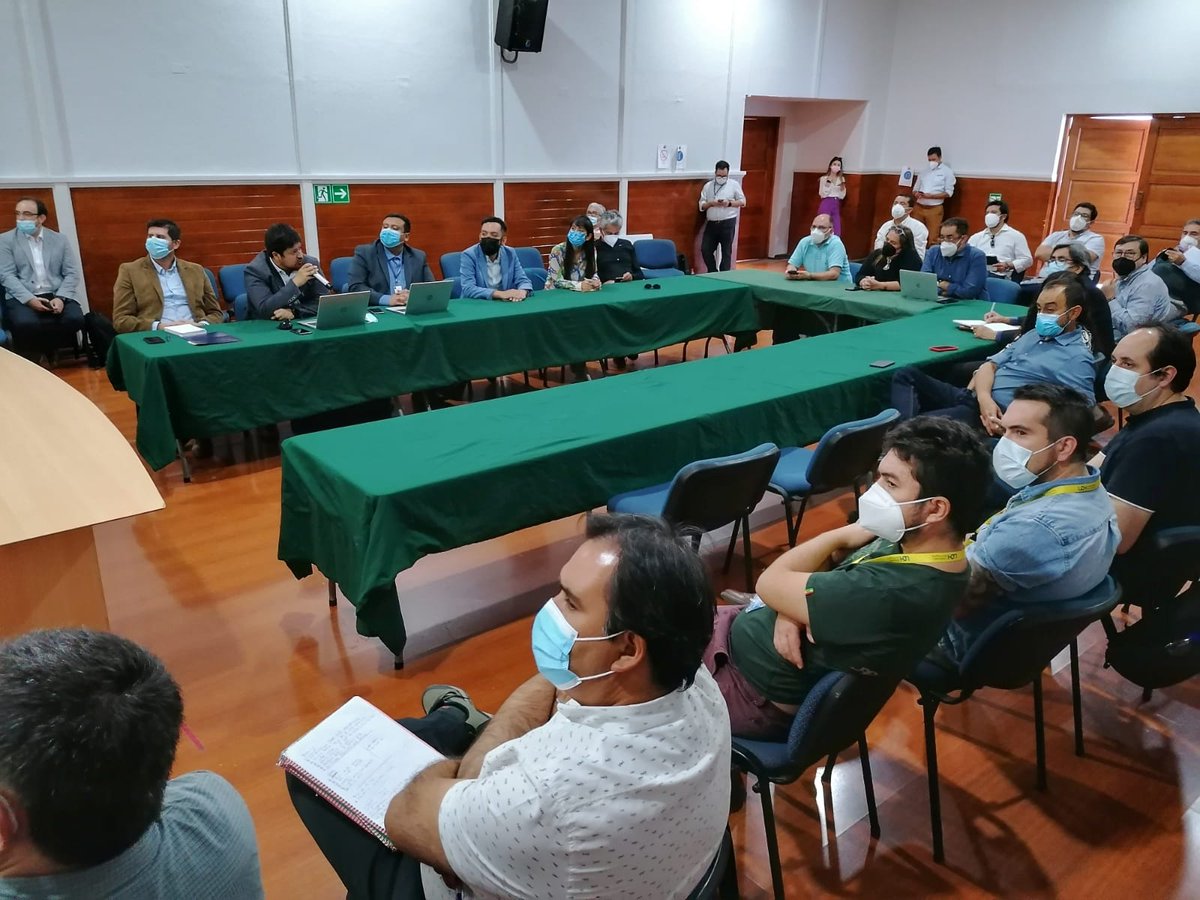 Subtrans's tweet photo. #AgendaMTT 🗓️ El subsecretario @cristpineda y el director de transporte regional, @AlanSepulvedaN, presentaron en #Rancagua a autoridades locales y representantes municipales los avances de las medidas que buscan un mejor transporte para la ciudad.

#ChileMejorConectado🇨🇱 https://t.co/1jg8k9u42n