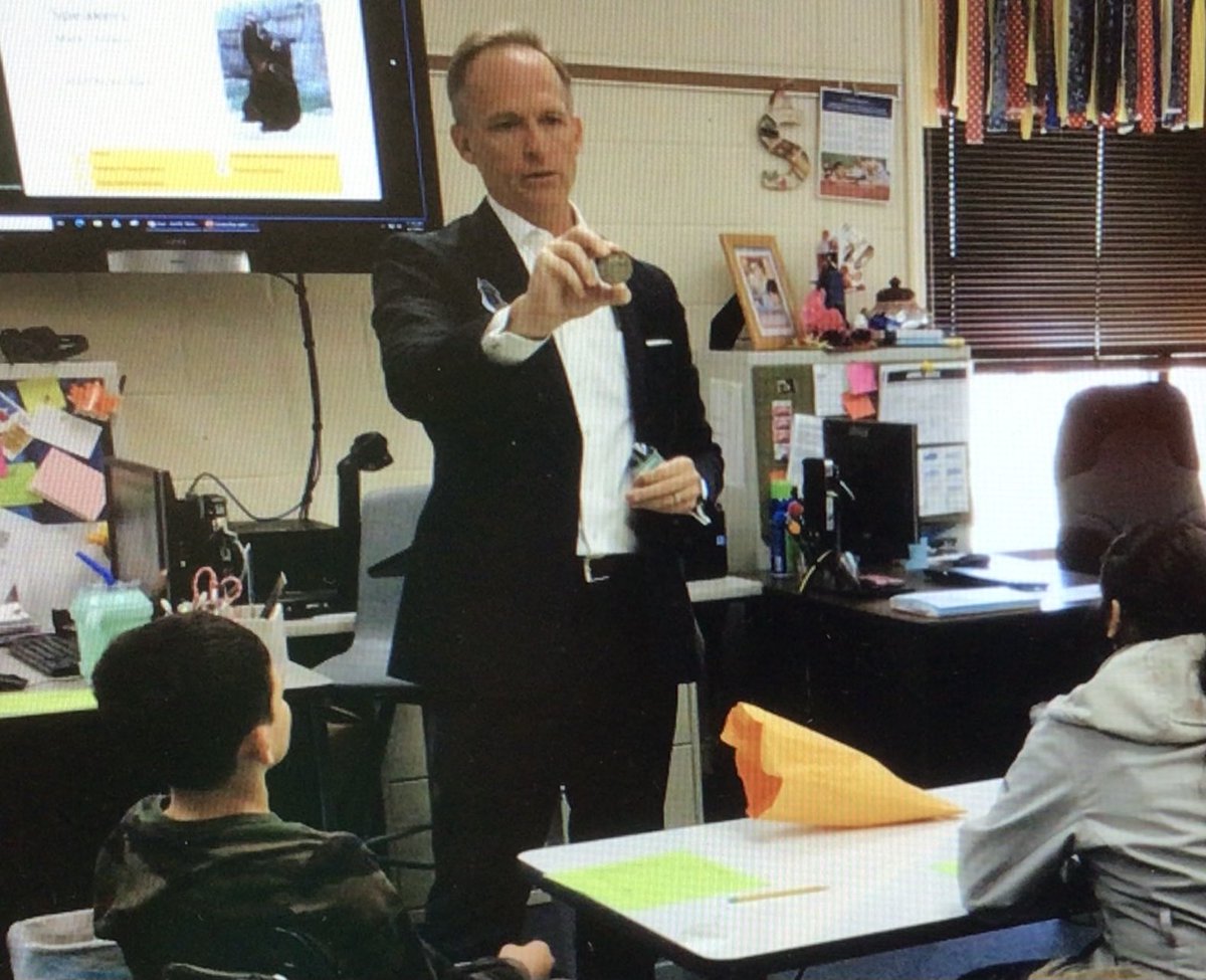 gloff_melanie's tweet photo. ⁦@HewittElem⁩ we had an amazing CAREER DAY with 40 in-person presenters and 8 virtual family videos.  Thank you to all the wonderful presenters for making our day extra special! https://t.co/uIvUnkXgXl