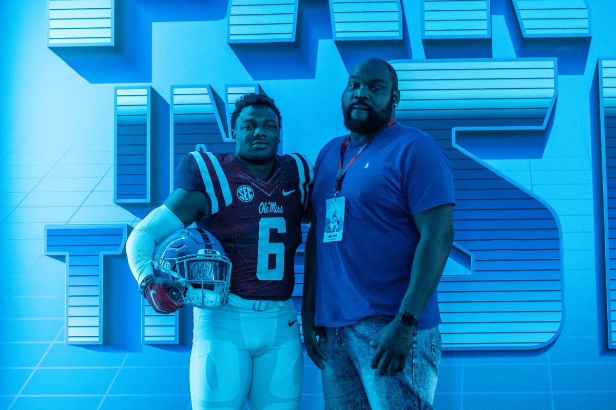 Really had a great time at <a href="/OleMissFB/">Ole Miss Football</a> Today! I definitely will be back. <a href="/BigCOOP83/">JAMAL COOPER</a> <a href="/MrClutch_83/">Kevin Norwood</a> <a href="/tuck_kameron/">Kameron Tuck</a> <a href="/CoachCPartridge/">Chris Partridge</a> <a href="/_kbolden/">Kelvin Bolden</a> <a href="/CoachMoCrum/">Maurice C. Crum Jr.</a> <a href="/Madhousefit/">Madhouse Training</a> <a href="/PrestonTiffany_/">Preston Tiffany</a>