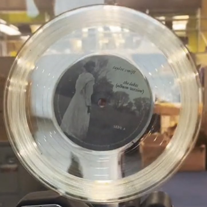 alltooriah's tweet photo. 🕯 i will get the lakes 7” rsd 🕯
🕯 i will get the lakes 7” rsd 🕯
🕯 i will get the lakes 7” rsd 🕯 https://t.co/JpryOQPTrw