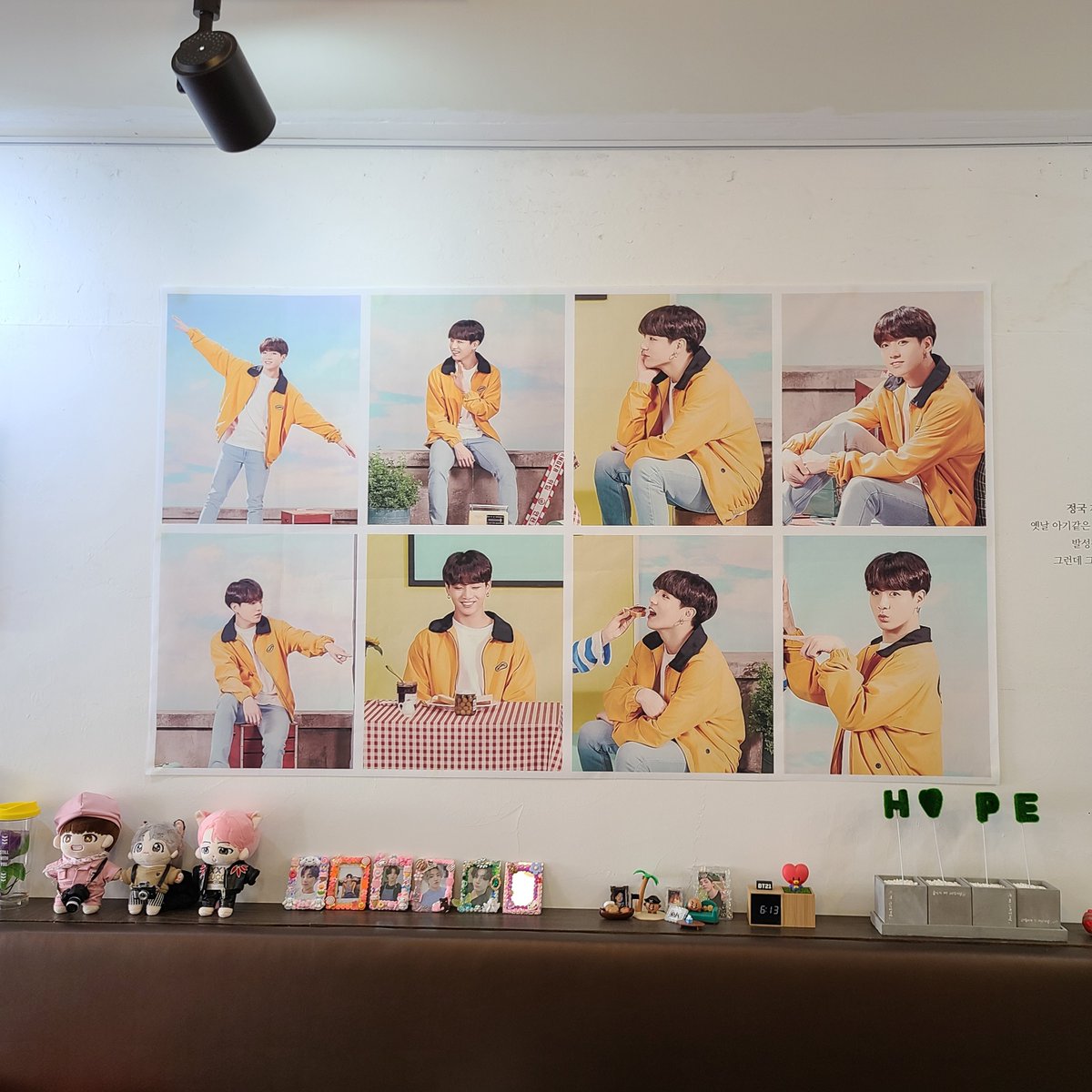 livexevol's tweet photo. 오렌지 점퍼에 우리 동구래미 꾸기 
유포리아 못 잃어 😭😭🧡🧡🧡
많은 분들 덕분에 선물 같은 4주년을 보낼 수 있어 감사 했습니다 ☺️🙏💜

@cafe_viaggio
@BEGIN_with_U
@giselle_613
@bolabe0613
@jimin_likebear
@CGV_taehyeong
#다시뜬햇빛_유포리아_4주년 https://t.co/kpFlxpV45h
