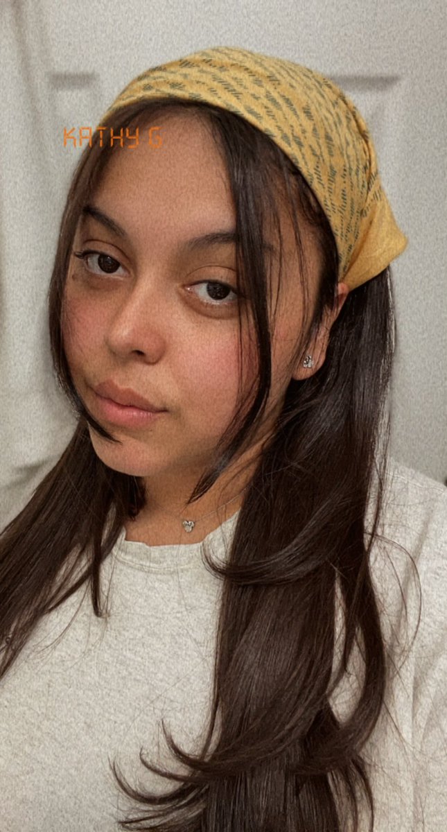 kathymichell's tweet photo. @honeygarciiia I asked for some bangs today. Told her I didn’t want nothing too crazy and nothing to short. It took my bangs itch away a little. 🥲 lol https://t.co/RihguaP7p3