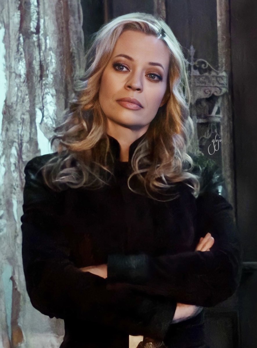 GlojoCuscuhing's tweet photo. Seven Of Nine from this weeks episode Two Of One Startrek Picard ♥️x.     #StartrekPicardSeason2 #SevenofNine #JeriRyan #TwoOfOne #StPicard https://t.co/3nGDnANh2i