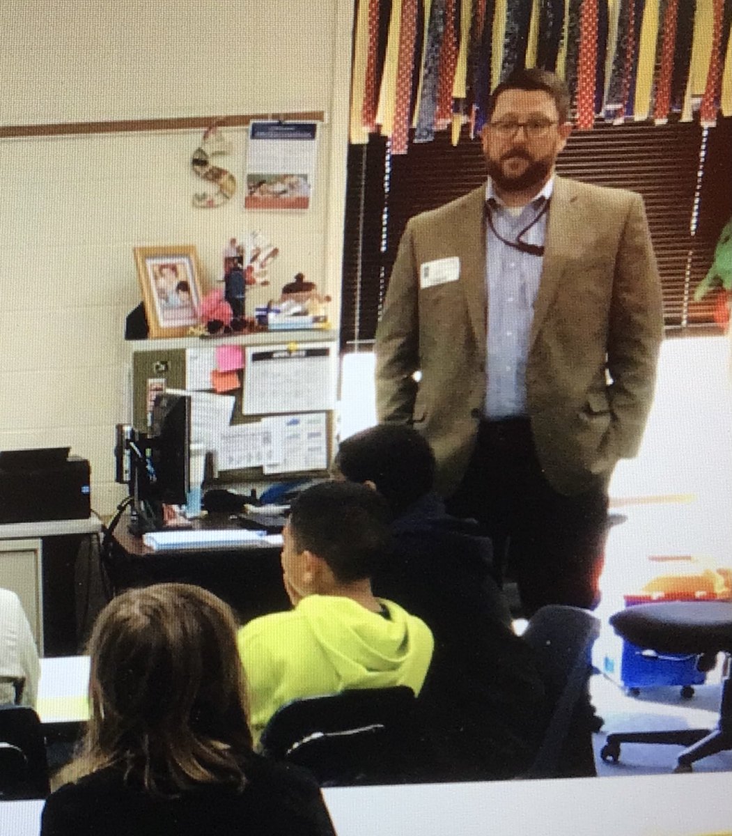 gloff_melanie's tweet photo. ⁦@HewittElem⁩ we had an amazing CAREER DAY with 40 in-person presenters and 8 virtual family videos.  Thank you to all the wonderful presenters for making our day extra special! #BrightFuturesAtHE 
#MidwayISD https://t.co/9O8lTt6t8N