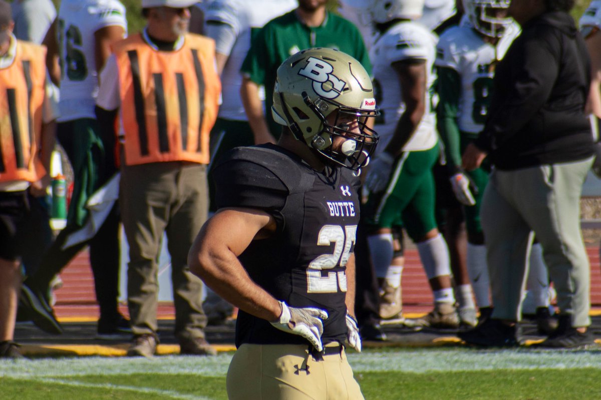 JUCOFFrenzy's tweet photo. Still Available: @MacintireZack JUCO DB 5’10 195. C/O 2022. AA Obtain. @ButteFootball HL https://t.co/qoIeYpWMUv https://t.co/yp1H7BTDKD
